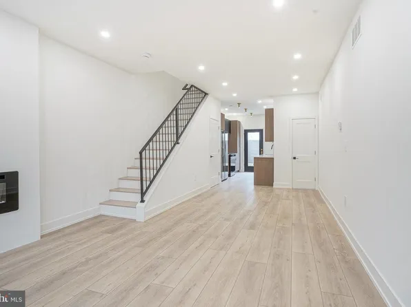 1115 Fitzgerald St, Philadelphia, PA 19148