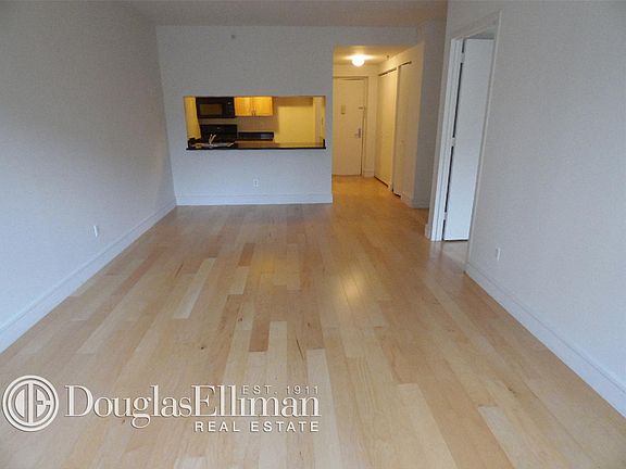 4th image of 323 W 96th St APT 604