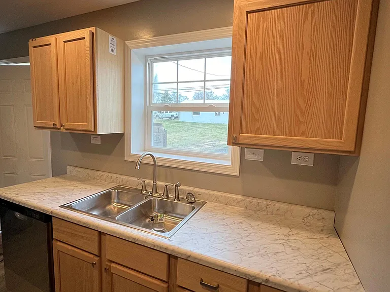 712 E Sigler St — Photo 12