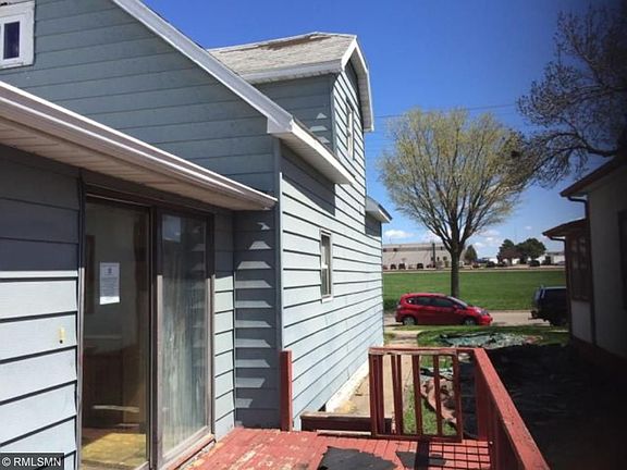 2nd image of 2750 California St NE