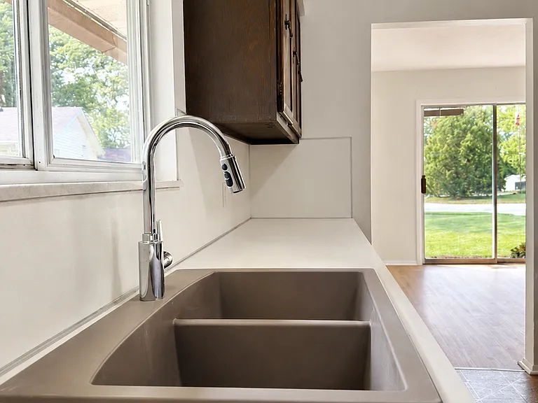 443 Overlook Dr — Photo 5