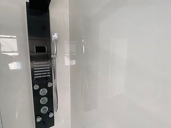 3rd image of 4980 Odell St
