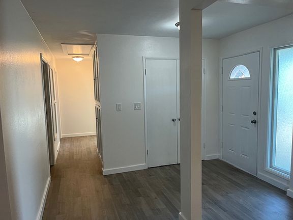 5th image of 2220 Winchester St