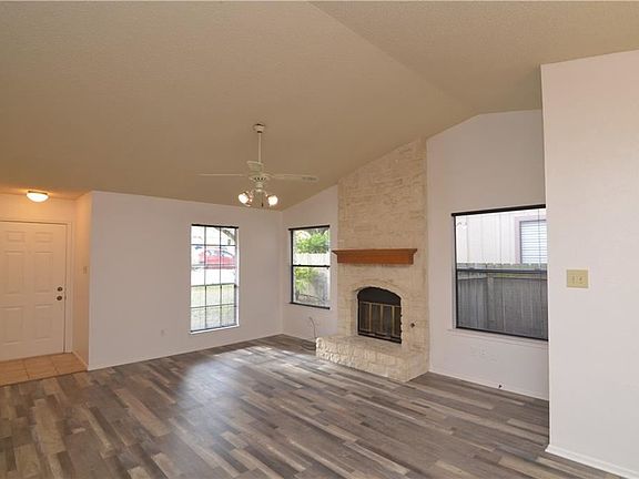 4th image of 8524 Birmingham Dr