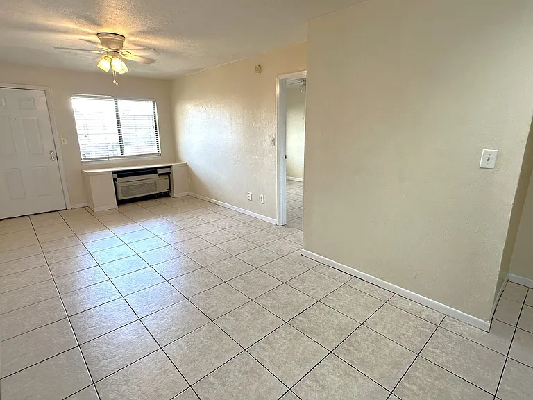 403 Hayden Rd #221 — Photo 5