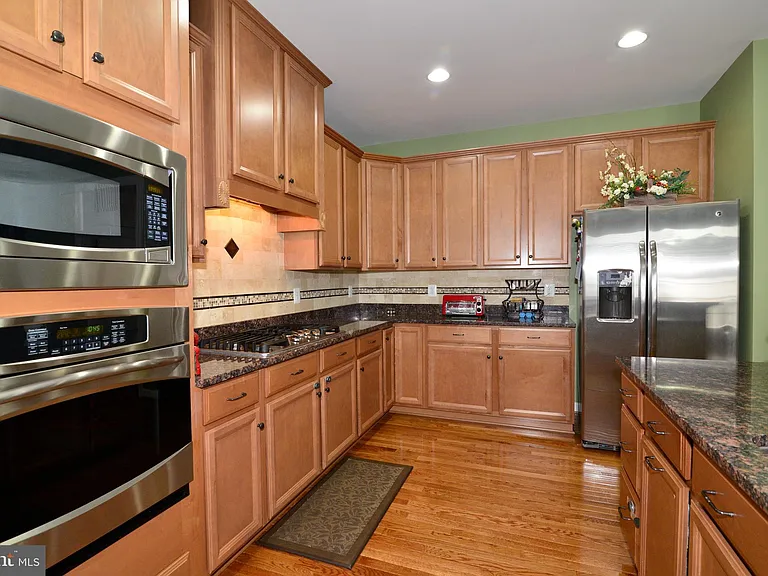 21253 Park Grove Ter — Photo 2
