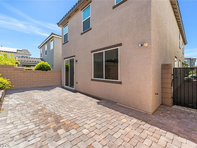 8448 Vulturo Ave — Photo 34
