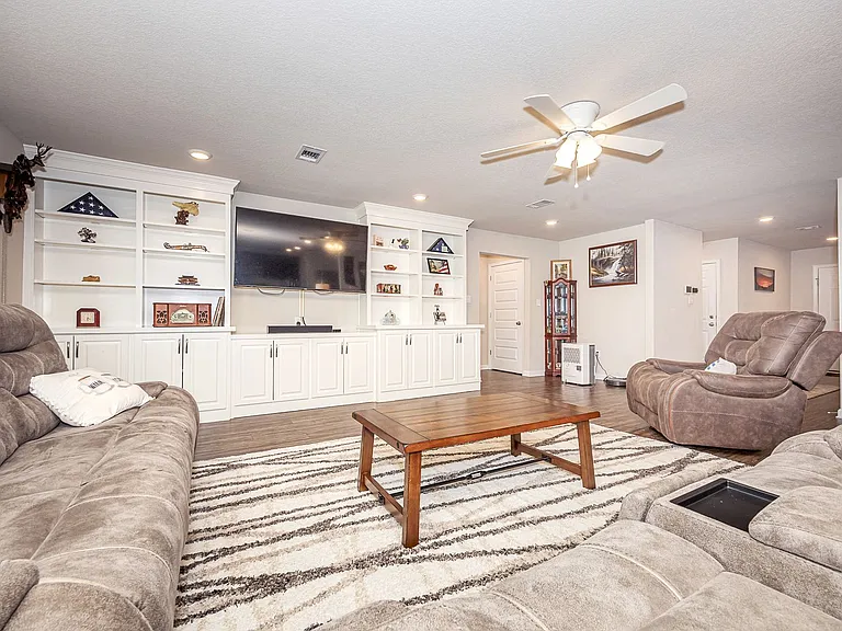 9125 Bellewood Dr — Photo 16