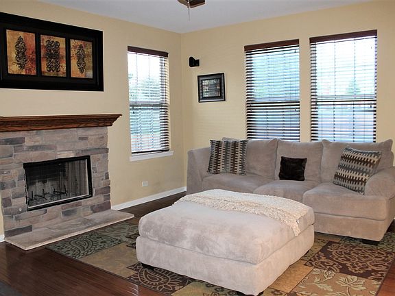 4th image of 453 E Amberside Dr