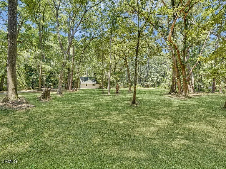 12 Pine View Dr — Photo 3