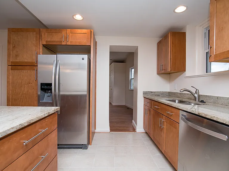 1731 Taylor St NW — Photo 16
