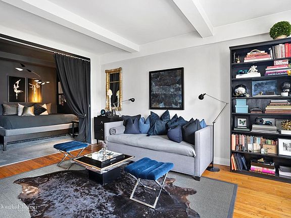 3rd image of 465 W 23rd St APT 5J
