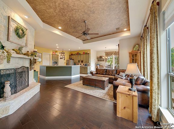 5th image of 3234 Roan Way