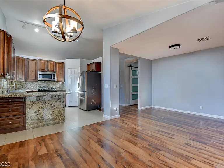 8316 Vantare Ct — Photo 9