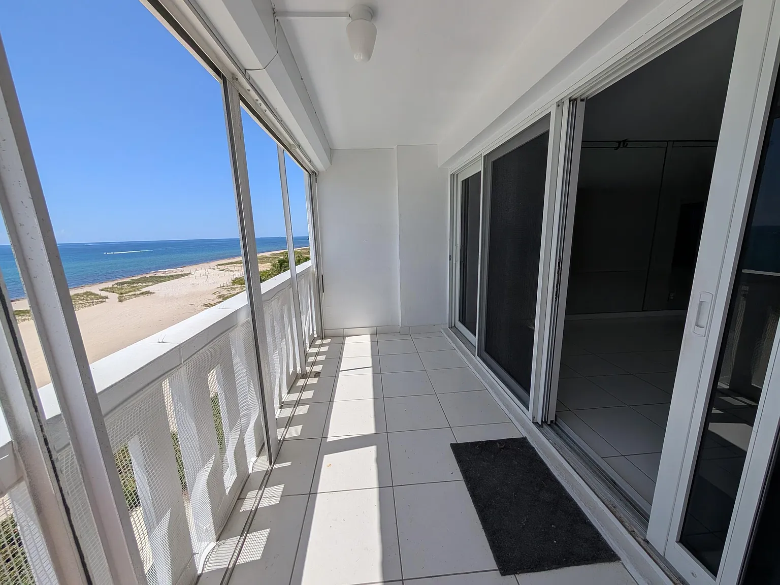 2 bed, 2.0 bath, 1310 sqft, $3,100 — Photo 3