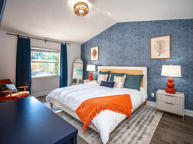 1394 Stonehenge Way — Photo 3