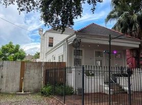 4807 Magazine St, New Orleans, LA