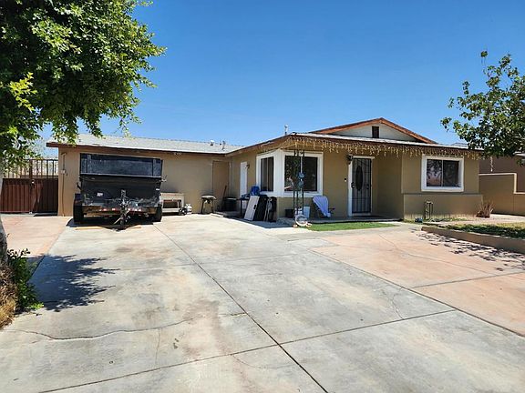2nd image of 82480 Crest Ave