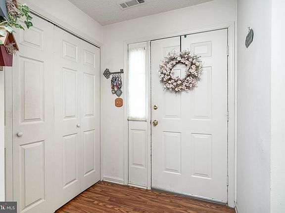 3rd image of 701 Stillhouse Ln