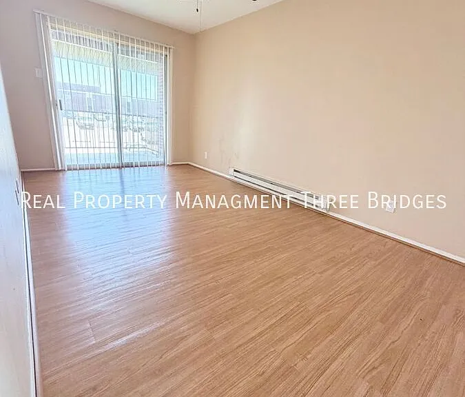 7431G Hazelcrest Dr — Photo 2