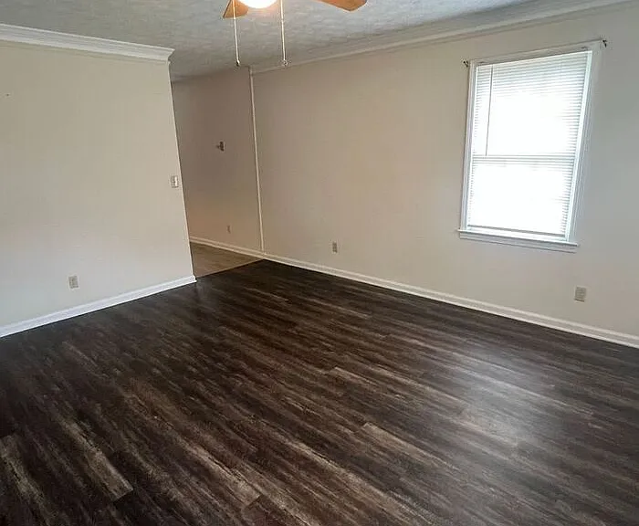 80 Curtis Rd — Photo 3