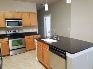 141 Main St UNIT 425, Racine, WI 53403