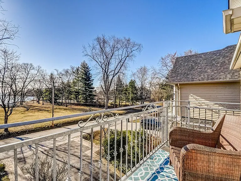 591 Lakeside Ave — Photo 22