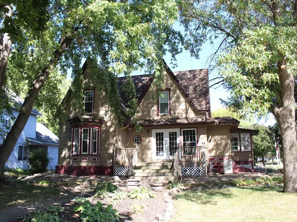 907 W 4th St, Spencer, IA 51301