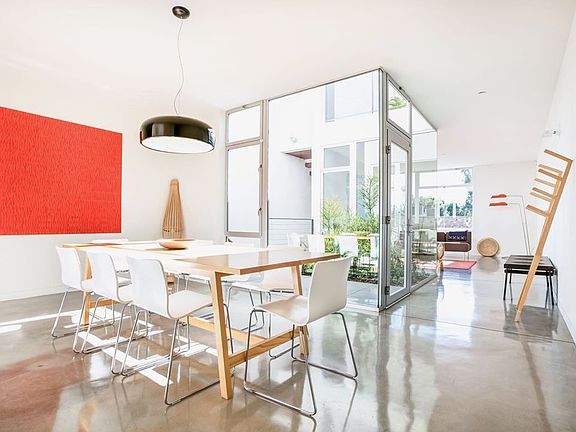 2nd image of 1121 Abbot Kinney Blvd Suite 1