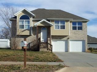 3092 S Meadowlark Ave, Springfield, MO 65807