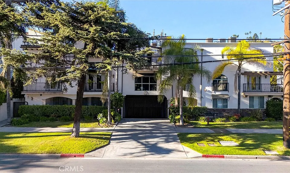 4301 Los Feliz Blvd