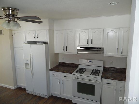 2nd image of 303 E Essex St