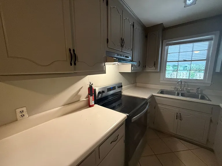 219 Vista Cir — Photo 2