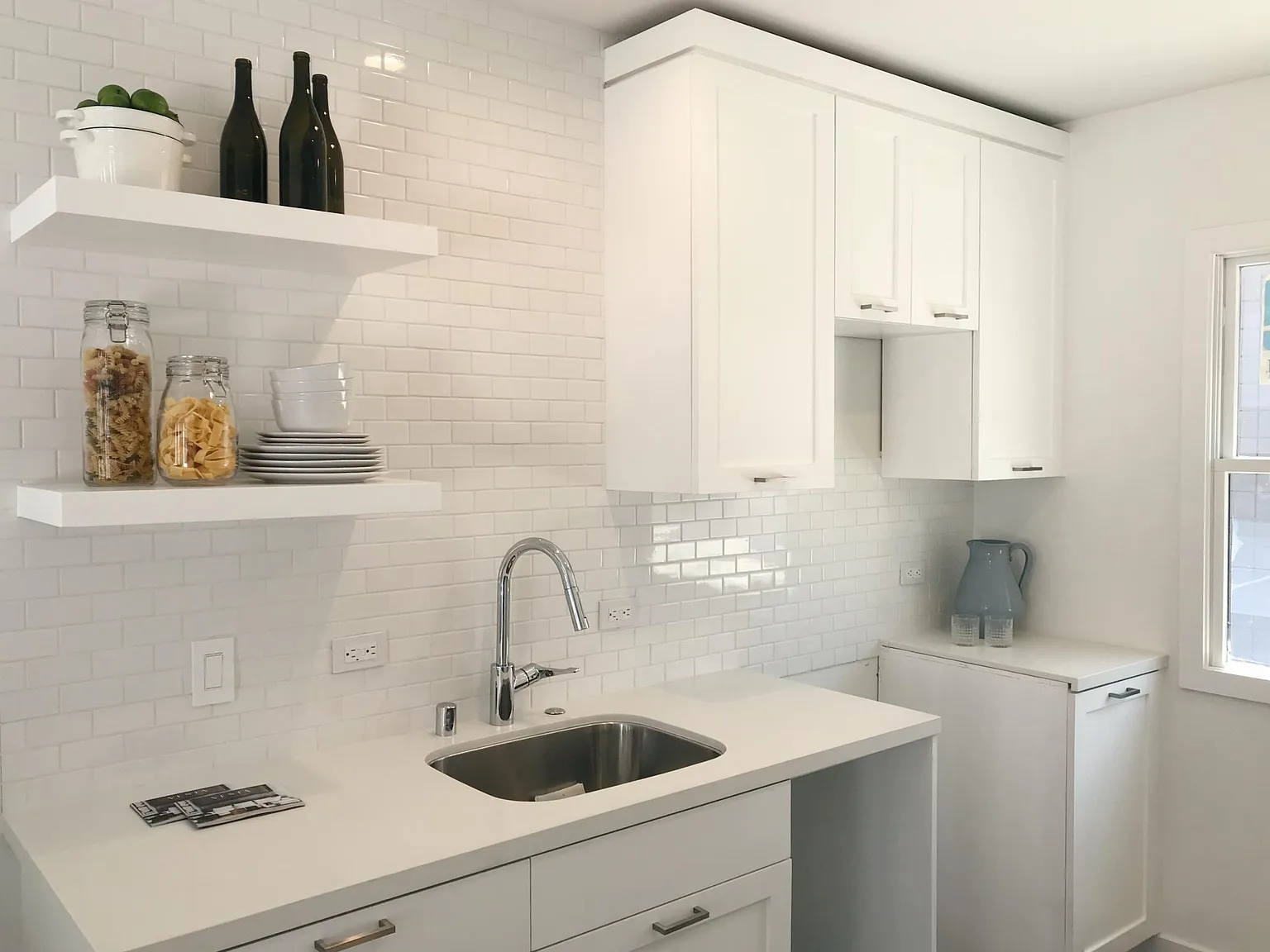 Studio, 294 sqft, $1,995 — Photo 3