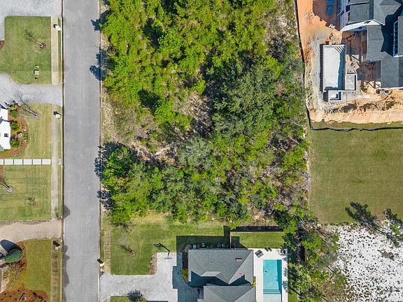 4th image of 2796 Manor Cir