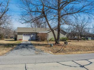 300 S Davidson Rd, Midwest City, OK 73130