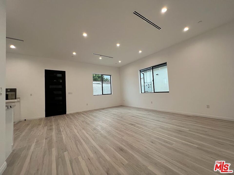 13310 W Bromwich St, Pacoima, CA 91331 Zillow