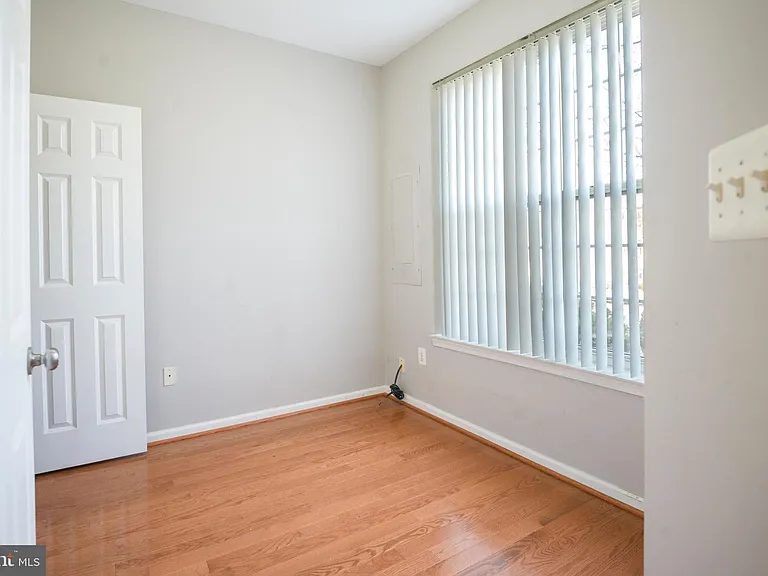 4281 S Capitol St SW — Photo 5