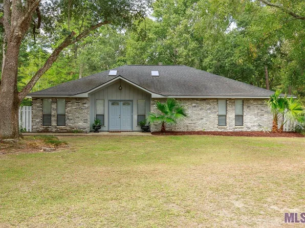 15049 Pinecrest St, Gonzales, LA 70737
