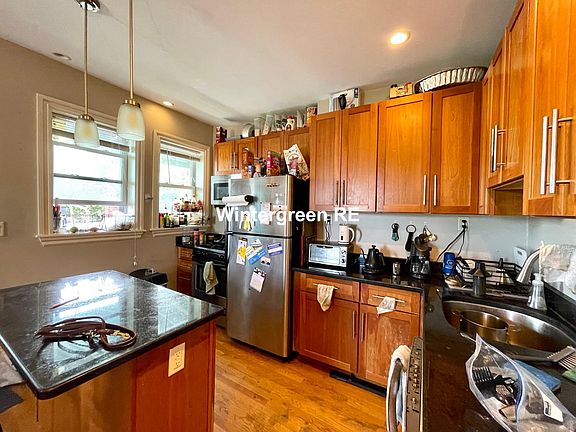 2nd image of 124 Berkshire St #77