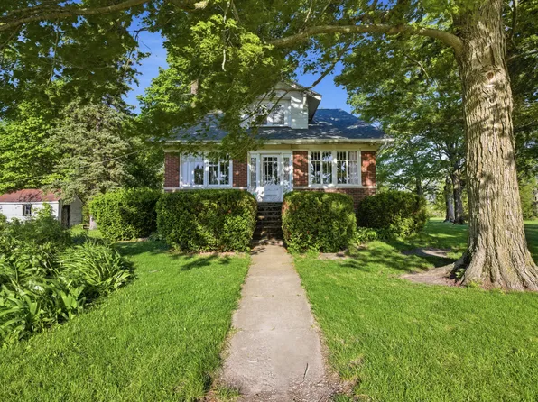1764 E 500 North Rd, Cissna Park, IL 60924