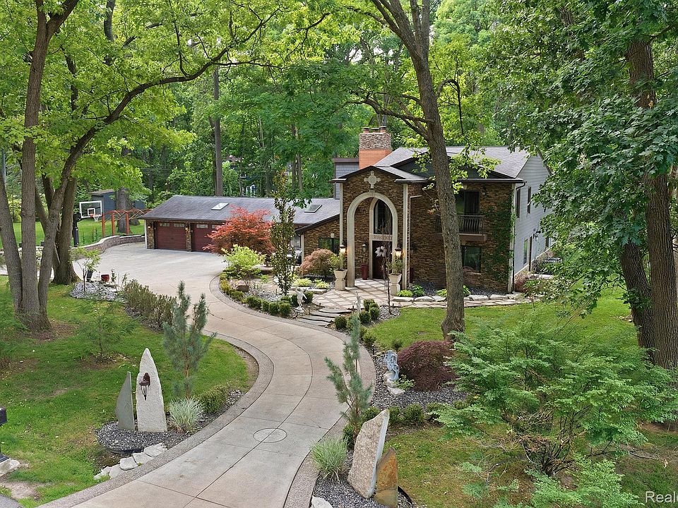1st image of 1258 Priscilla Ln