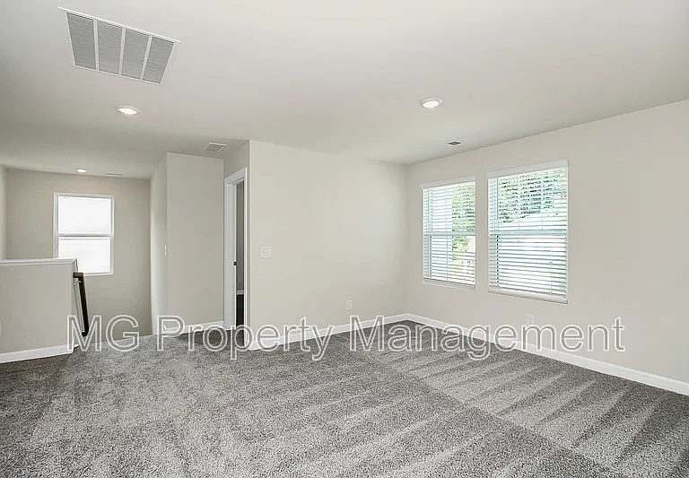 12008 Camdenhurst Rd — Photo 24