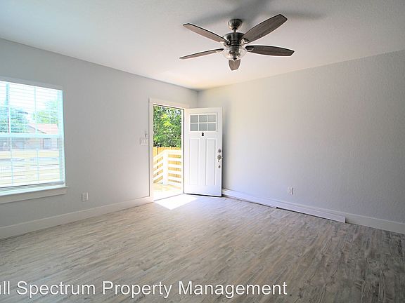 2nd image of 707 S Olive St #B