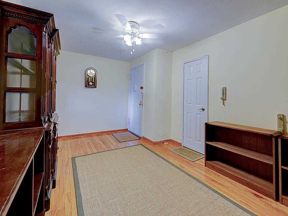 3rd image of 29-10 137th St APT 3A