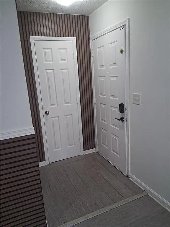 1 bed, 1.0 bath, 884 sqft, $1,400 — Photo 3