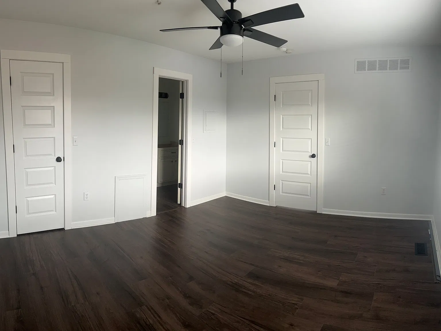 1 bed, 650 sqft, $1,350 — Photo 2