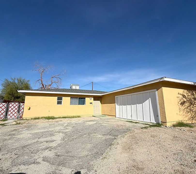 1st image of 73076 Sun Valley Dr