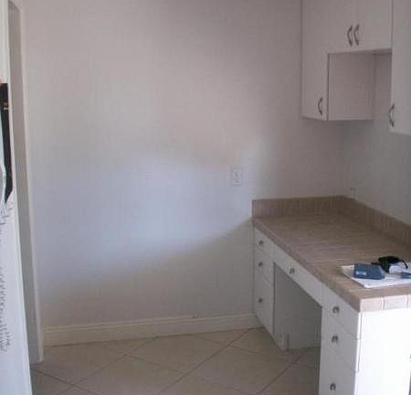 3rd image of 4144 E Avalon Dr