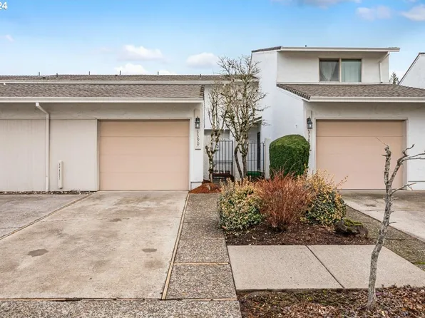 3390 NE 29th St, Gresham, OR 97030